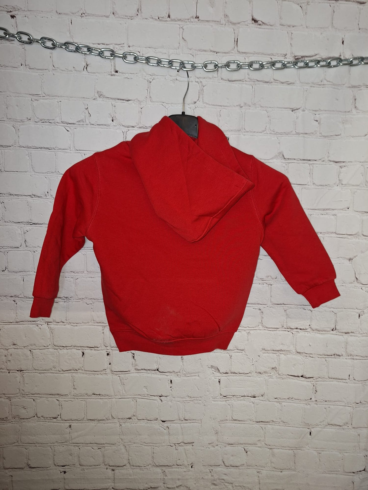 Detailansicht Rentier Motiv – Kinder Hoodie Rot – Größe 98/104 – Weihnachten