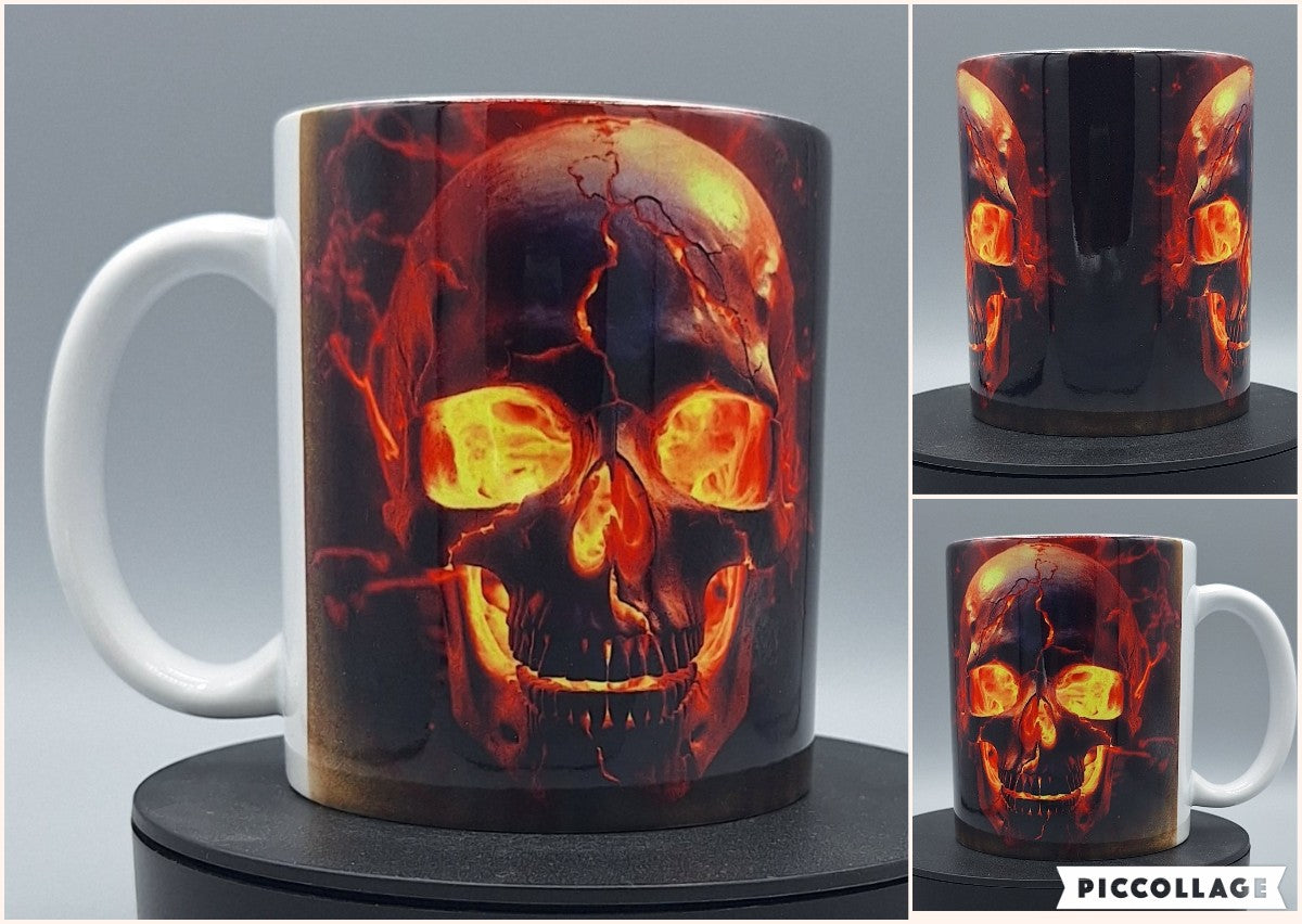 Totenkopf Tasse Detailaufnahme 330 ml