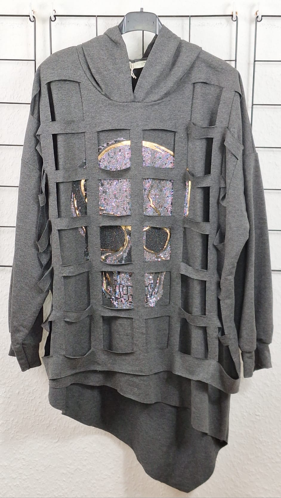 Hoodie mit Netz "Totenkopf"