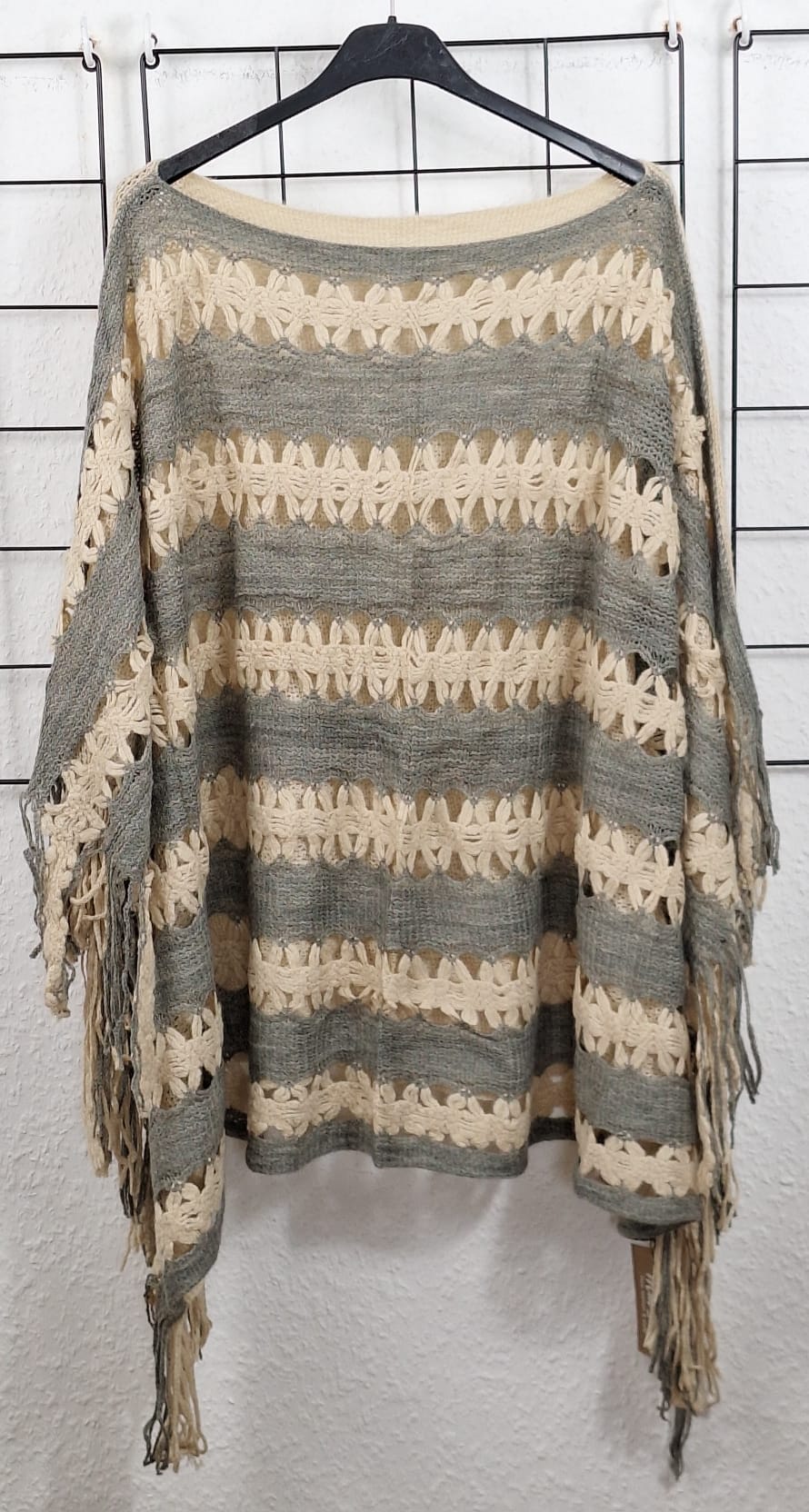 Grobstrick Poncho/Überwurf