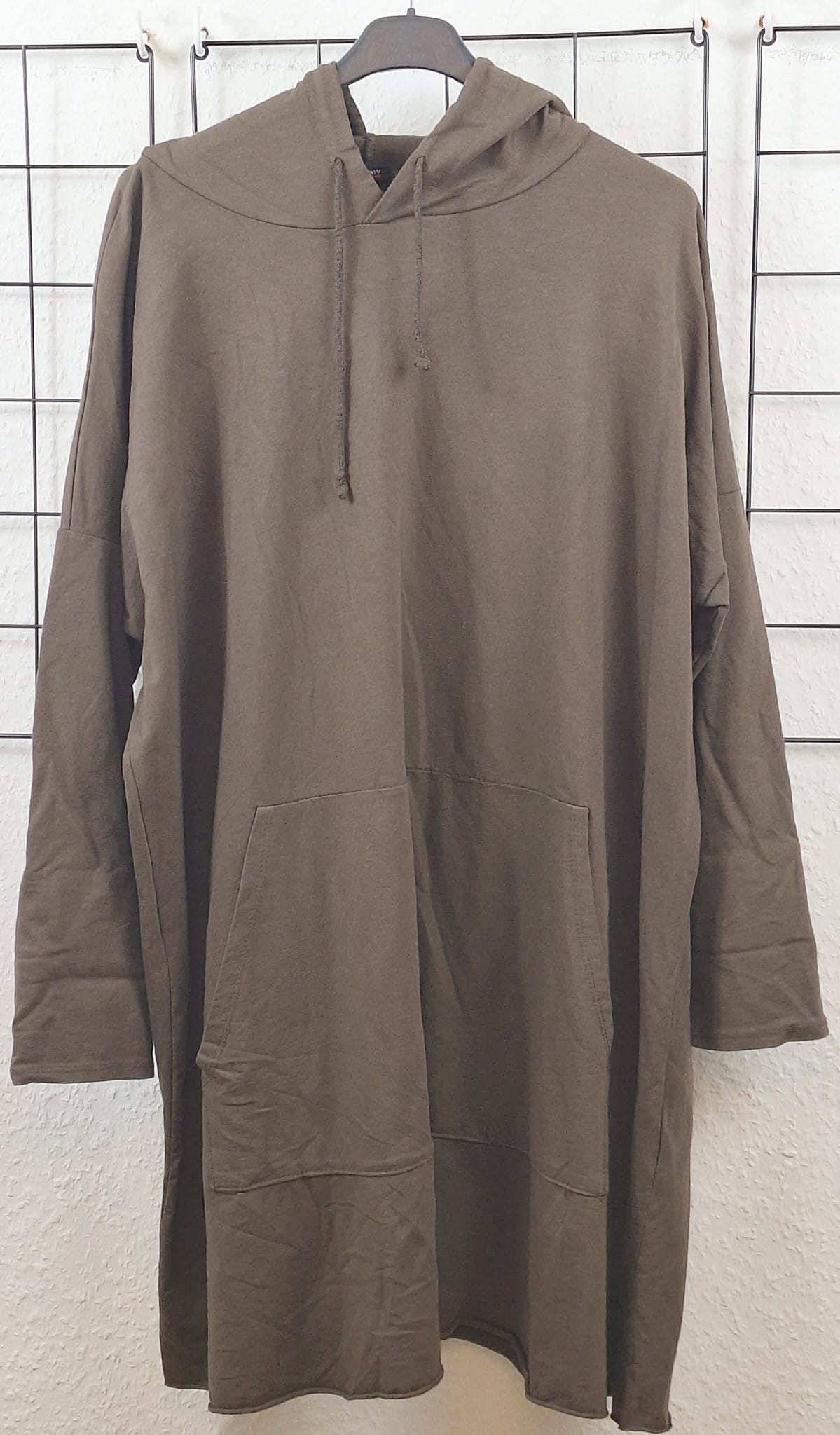 Lässiger Hoodie mit Bauchtasche