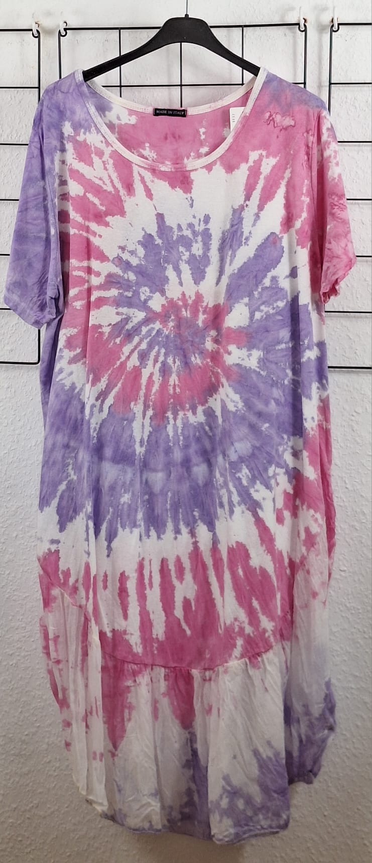 Batik Sommerkleid aus 100% Baumwolle – Luftig & bunt – Größe 42/44-48/50 – Langes Kleid mit Stufensaum