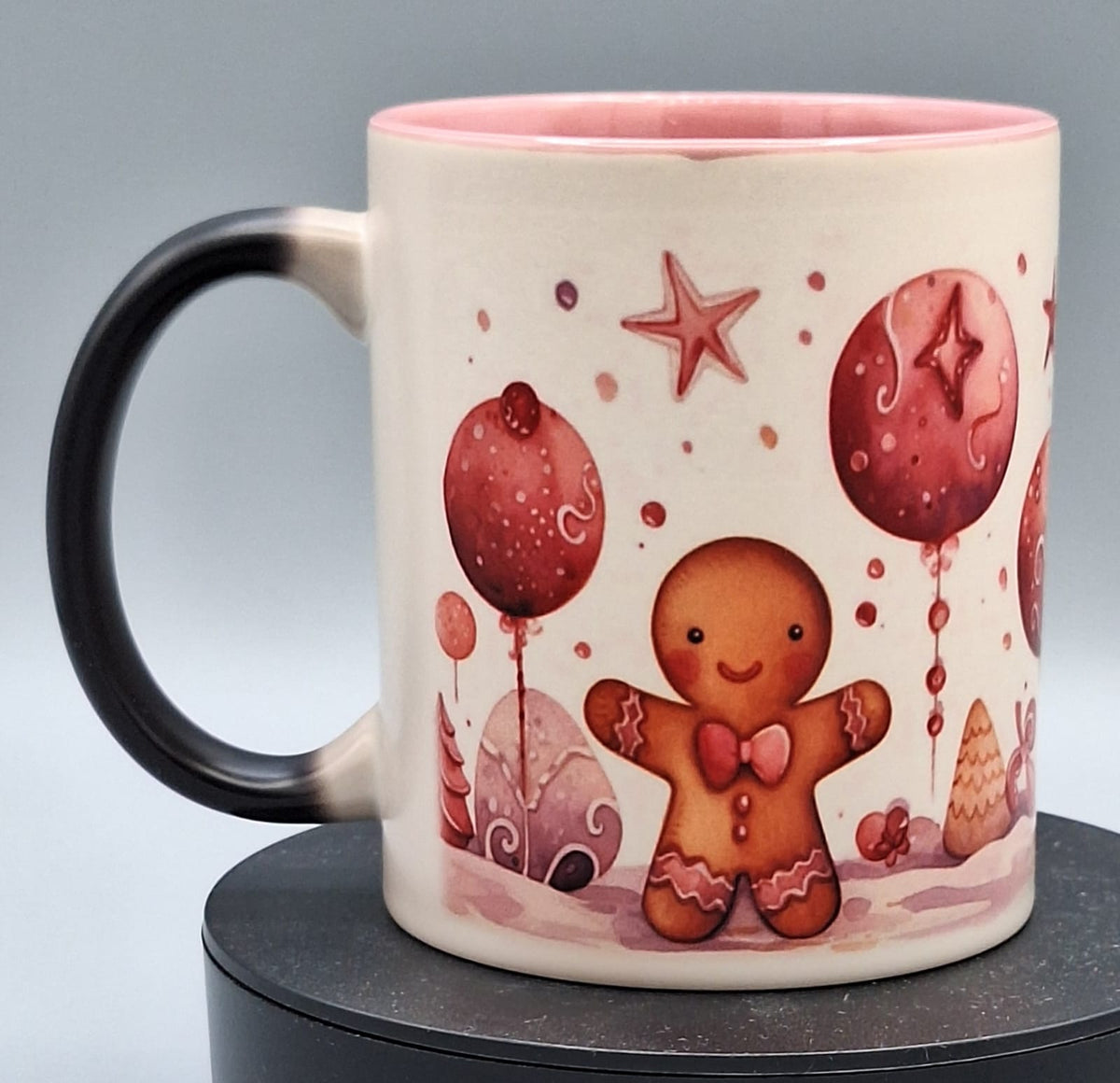 Zaubertasse "Lebkuchenhaus Rosa"