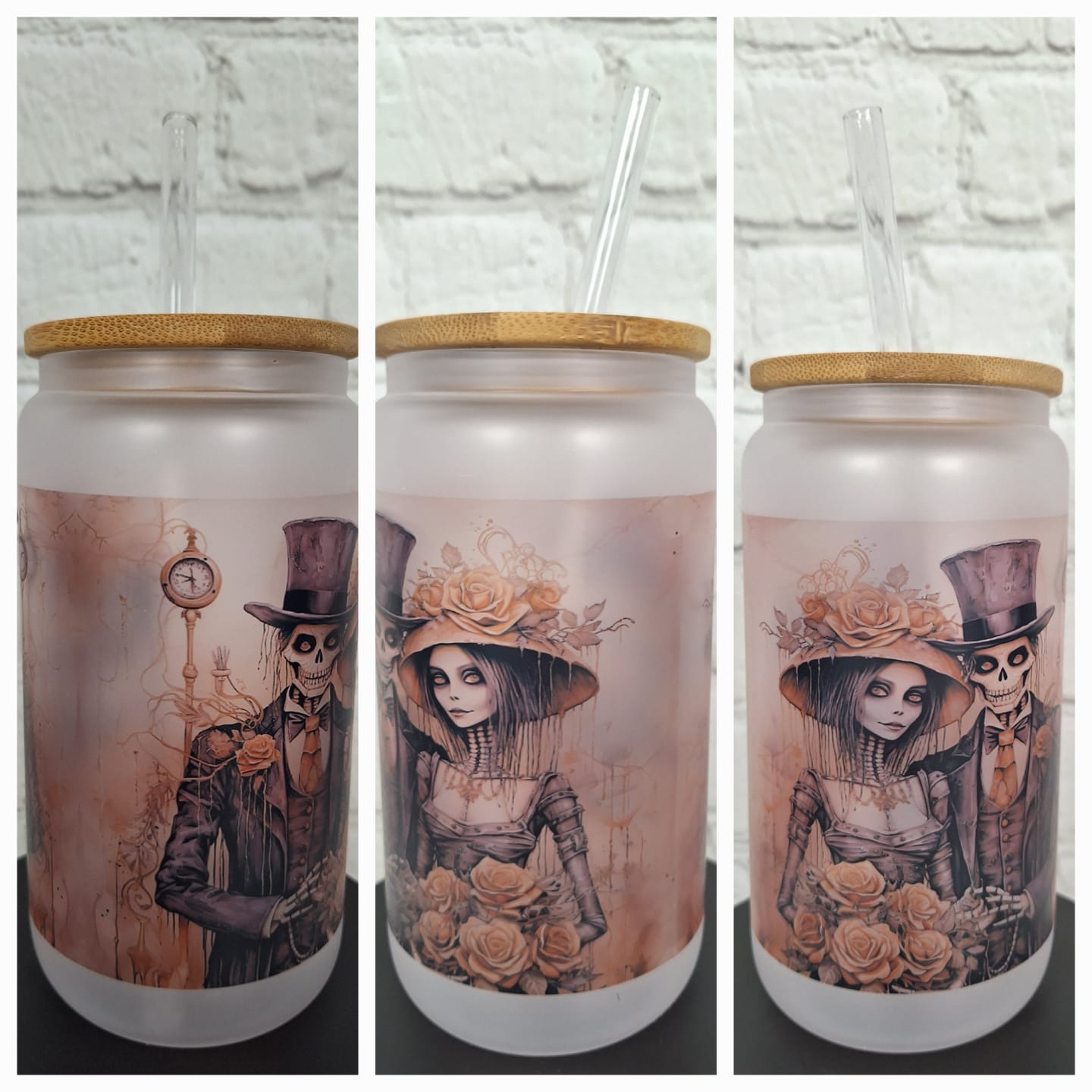 Steampunk Glas mit Skelett & Rosen – 550 ml satiniertes Trinkglas mit Bambusdeckel & Glastrinkhalm | Gothic Style | Sublimiert & Wiederverwendbar