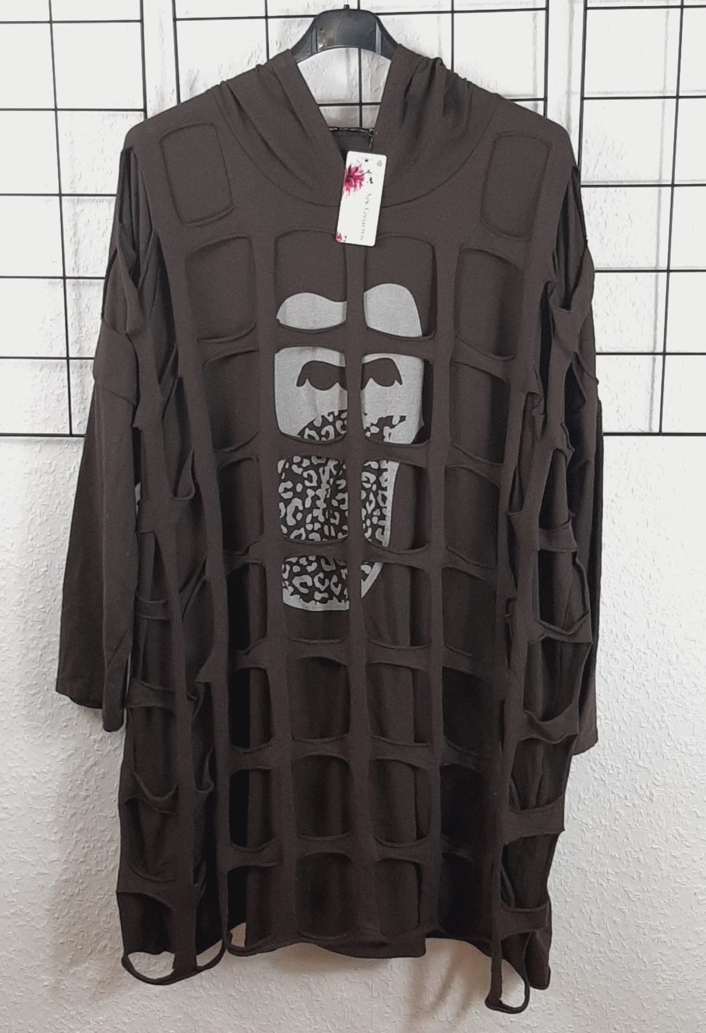 Lässig ausgefallener Hoodie "CUT OUTS"