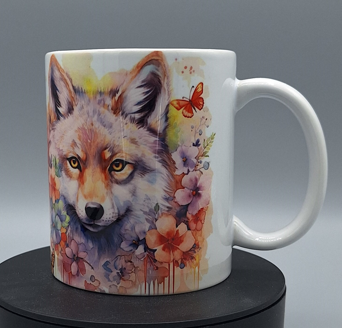 Weiße Keramiktasse mit Fuchs Blumenmotiv