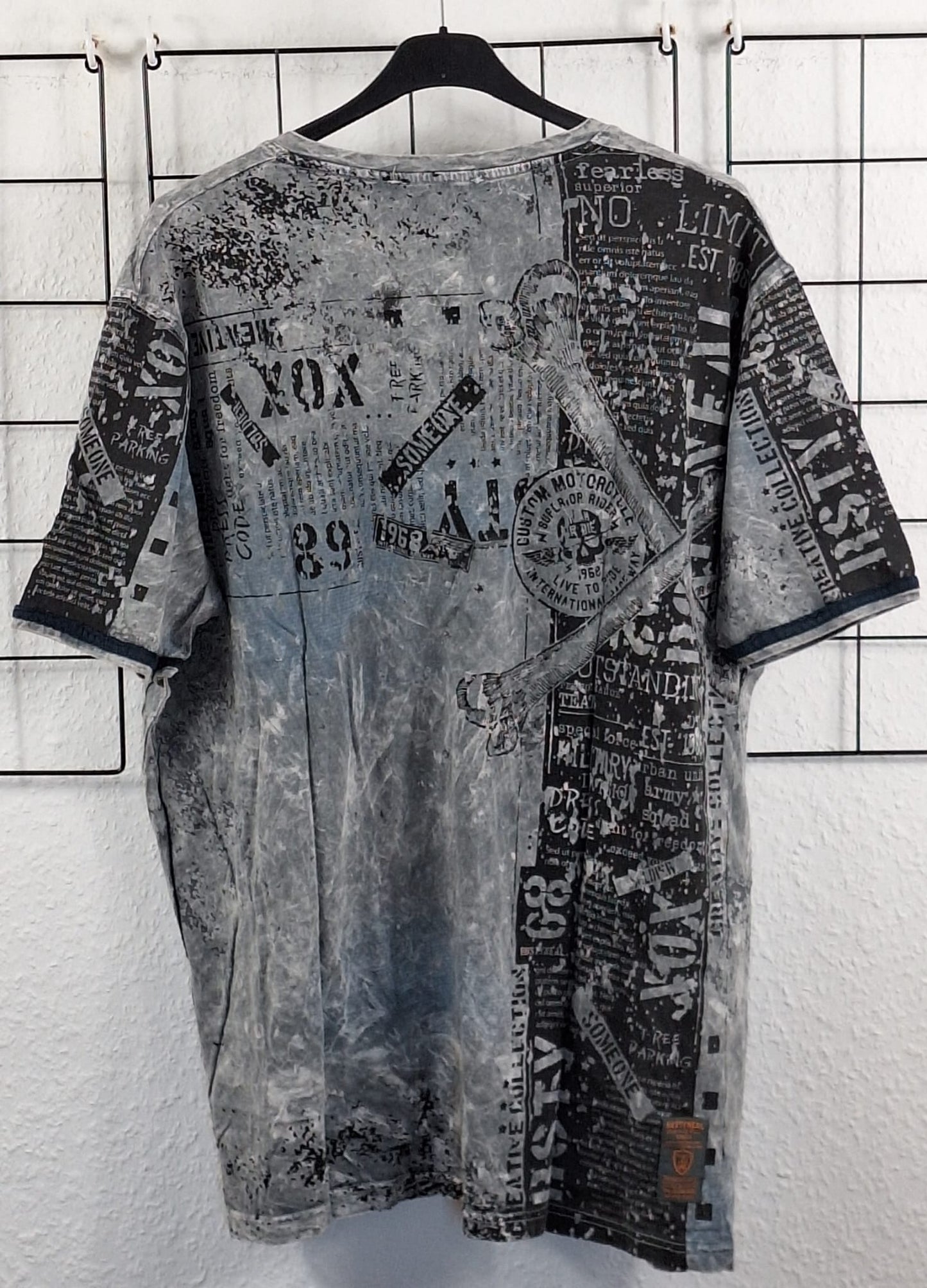 Herren T Shirt Grau Rückseite Print Used Look große Größen