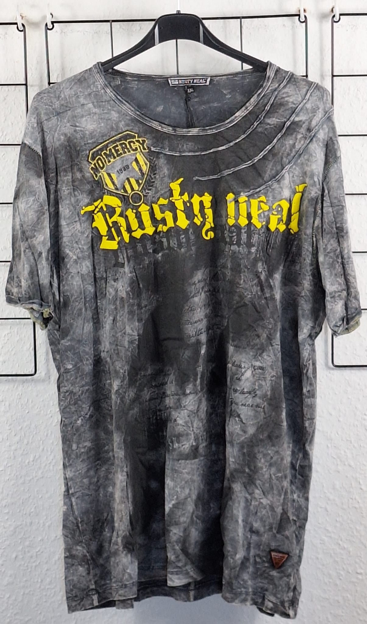 Rusty Neal Print Detail Schriftzug Herren Shirt