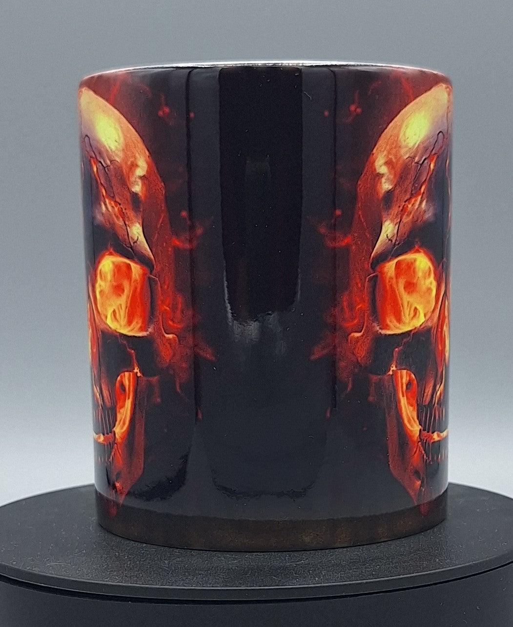 Totenkopf Motiv Tasse schwarz weiß Geschenkidee